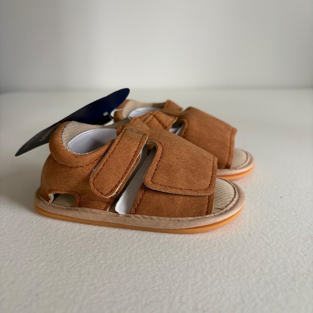 Myggpp Baby Girl Brown Faux Suede Sandals Hook and Loop Closure Size 0-6M‎